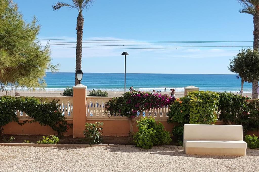 Relax En Primera Linea A El Campello Exterior photo